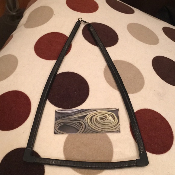 Industrial sculptural “Adele” necklace stretchy like new - Picture 8 of 10